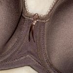 Wacoal  Basic Beauty Spacer Underwire T-Shirt Bra Chocolate Brown Taupe 32D Photo 4