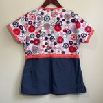 Uniform Advantage  Women’s Scrub Top Size XS Photo 2