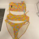 Triangl floral bikini size medium Photo 0