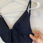 Gottex Textured Triangle Bra One Piece Swimsuit Adjustable Straps Black Sz 8 Med Photo 3