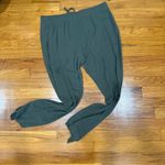 Socialite Olive Green Ankle Tie Drawstring Waist Casual Pants Womens size medium Photo 2