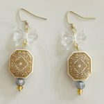 Elegant Gold Earrings with Bow Accent Photo 0