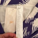 Fabletics NWT  leggings! Super soft and cute! Photo 9