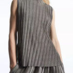 COS  Plisse geometric print sleeveless top women’s size small Photo 0