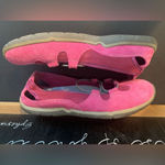 Lands' End  pink suede slip on size 8.5‎ Photo 5
