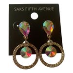 Saks 5th Avenue NWT-SAKS FIFTH AVENUE-GORGEOUS DANGLE EARRINGS Super sparkle round gold tone earrings with rhinestones and center hanging stone, brand new  Photo 0