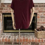 Old Navy  linen-blend maroon boyfriend tee / S/M / Excellent condition Photo 7