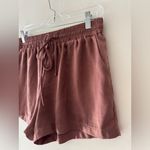 Illa Illa Dusty Rose Pink Silky Smooth Elastic Waist Pull On Shorts Photo 1