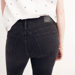 Madewell Tall 9" Mid-Rise Skinny Jeans Size 26 Black Sea Distressed 26T Photo 5