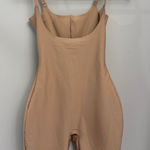 SKIMS NEW  WITHOUT TAGS  BODY BUTT LIFTING PADDED OPEN BUST BODUSUIT SZ M CLAY Photo 0