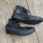 Black womens size 8 or Men’s size 4 converse basketball shoes Photo 4