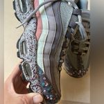 Nike Women's Air Max 95 SE Shoes Photo 5