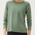 Outdoor Voices  Thinkfast Long Sleeve Tee Size XL Green Photo 1