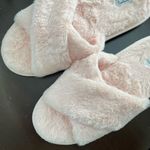 Splendid Fuzzy Soft Pink House Slippers Scuffs Mules $48 M L 9.5 10 10.5 Photo 2