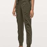 Lululemon  Dance studio jogger
Size 4 Photo 4