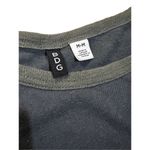 BDG Urban Outfitters  Baseball Tee Flowy Green Charcoal Gray sz M Photo 3