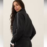 Athleta NWT $109 Womens Forever Fleece 1/2 Zip Piping Sweatshirt Black Medium Photo 2