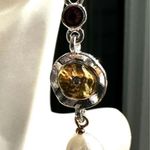 Faux pearl silver gold tone drop earrings Photo 3