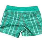 The North Face  Woman's Reversible Green Casual Athletic Shorts Size 4 Photo 1