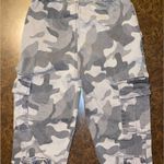 Hollister Ultra High Rise Jogger Pants in Grey Camo - size small Photo 2