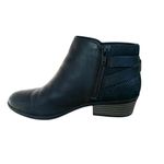 Clarks Ultimate Comfort Collection black leather side zip ankle boots size 6 1/2 Photo 2