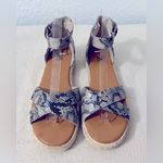 a.n.a NWOT  Womens Blaze Ankle Strap Flat Sandals Photo 4