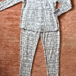 Cuddl Duds  Brown Pajama Set PXS Thermal Long Sleeve Top Pants Photo 0