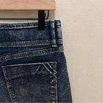 Apt. 9  Stretch Acid Wash Dark Denim Mid Rise Cuffed Midi Short Size 8 Photo 6