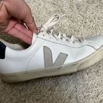 VEJA  Campo Sneaks Size womens 6 Photo 0