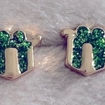 Charming Charlie Cute gold present stud earrings Photo 0