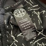 Gold’s Gym Black Splatter Paint Sports Bra large Photo 7