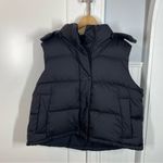 Lululemon  Wunderpuff Cropped Black Vest 600 down filled size 14 Photo 1