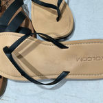NEW SODA STRAPPY SANDALS AND VOLCOM LAGOS SANDALS Size 10 Photo 7