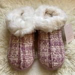 LC Lauren Conrad Women’s   Faux Fur Clog Sleepers Photo 0