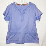 Vera Bradley  V-Neck Scrub Top Women’s Sz M Purple Stretch Pockets Healthcare Photo 0
