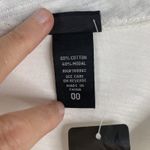 Torrid  Size 00 US L Top White Embroidered V-neck Short Dolman Sleeve Tee Shirt Photo 4