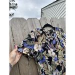 Sag Harbor‎ Woman’s short sleeves Floral Medium Black Blue Tee Hawaiian Cute Photo 3