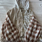 American Eagle  women’s cropped flannel  Photo 1