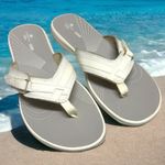 Clarks Womens Sandals Sz 12M 12 M White Flip Flops Breeze Sea Touch Close Photo 0