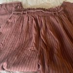 American Eagle π¦
Mauve and cream stripe, pants Photo 3