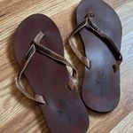 American Eagle flip flops Photo 0