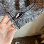 Lululemon Forever Endeavour Long
Sleeve
Rush Jacquard Black White Photo 9