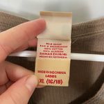 Faded Glory EUC Vintage  women’s brown ribbed‎ stretch asymmetrical button shirt Photo 3