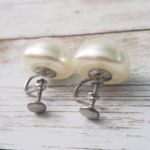 Vintage Screw On Earrings Photo 2