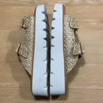 BC Footwear NWOT  Hand to Hold Platform Sandal Sz 7.5 Photo 3