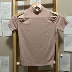 Lightweight Cute Pink Top with Shoulder Cutouts Size 2 Photo 2