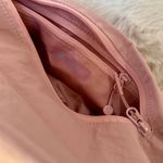Lululemon Fast Track Bag 2.0 β Pink Haze Photo 2