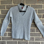 Guess  Long Sleeve Ribbed Choker Sweater  top  Size XSmall Gray Photo 0