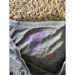 Crazy Dog Gray T Photo 1