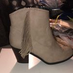 Sam & Libby NWOT  Heeled Booties, size 6.5 Photo 3